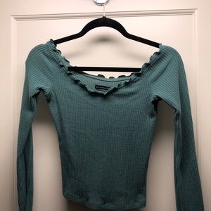 A&F Long-Sleeve Crop Top